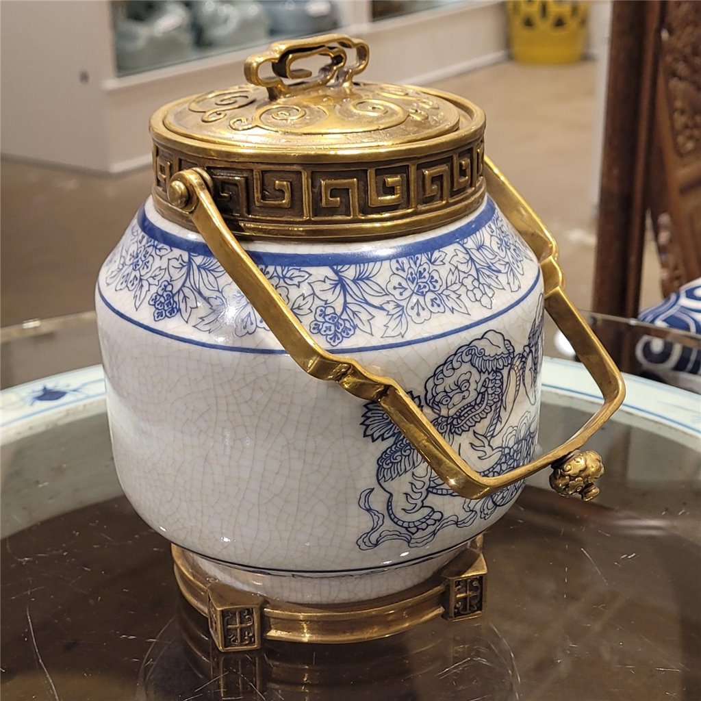 Danny's Fine Porcelain Home Decor Danny's Fine Porcelain Jar 60390