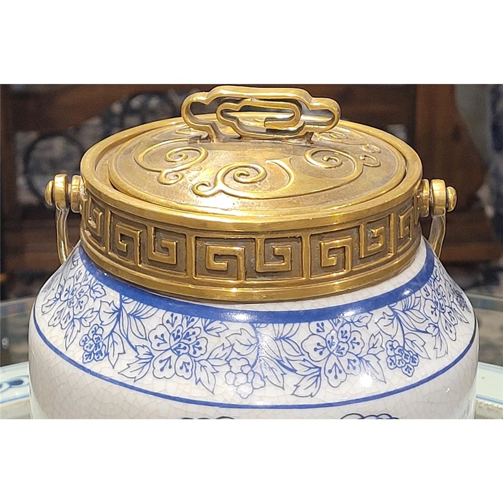 Danny's Fine Porcelain Home Decor Danny's Fine Porcelain Jar 60390
