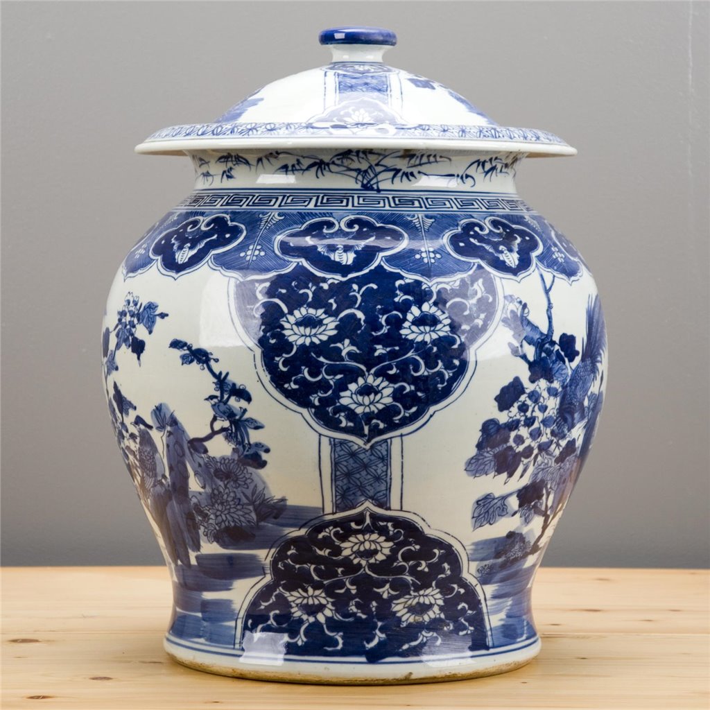 Danny's Fine Porcelain Home Decor Danny's Fine Porcelain Lidded Jar 50571