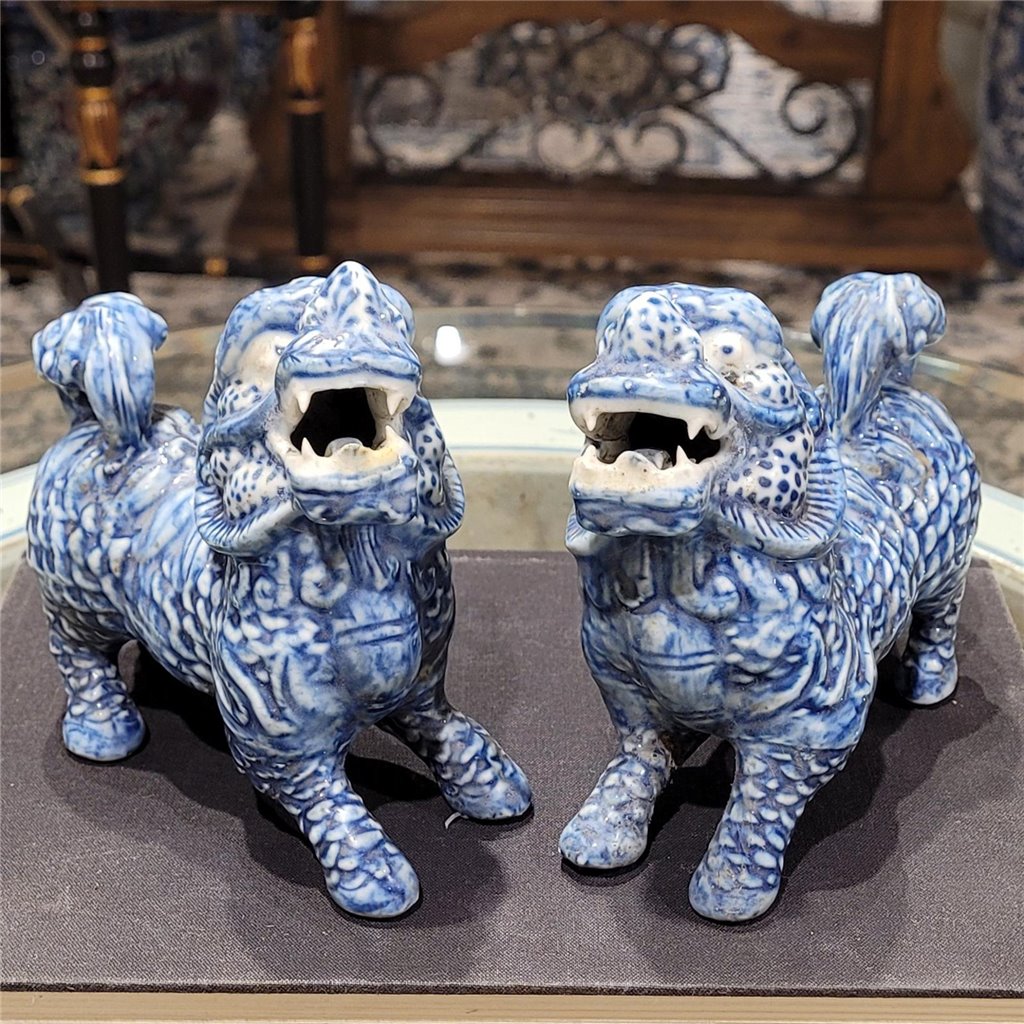 Danny's Fine Porcelain Home Decor Danny's Fine Porcelain Lion -Smaller-Pair 50826
