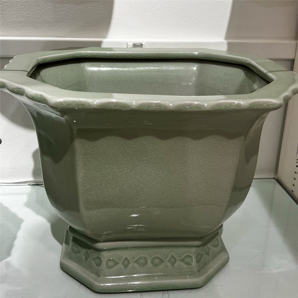 Danny's Fine Porcelain Home Decor Danny's Fine Porcelain Octagonal Footed Planter - Light Green (large)