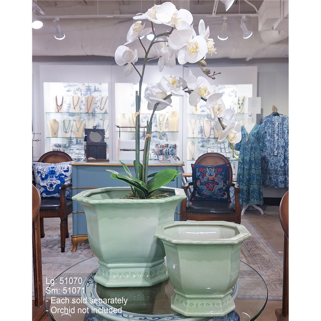 Danny's Fine Porcelain Home Decor Danny's Fine Porcelain Octagonal Footed Planter - Light Green (large)