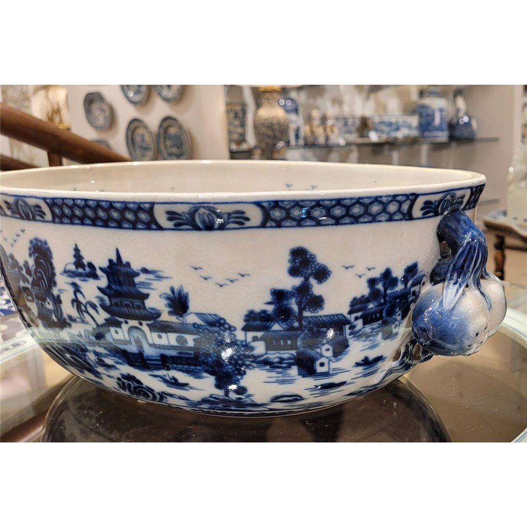 Danny's Fine Porcelain Home Decor Danny's Fine Porcelain Oval Basin 13668