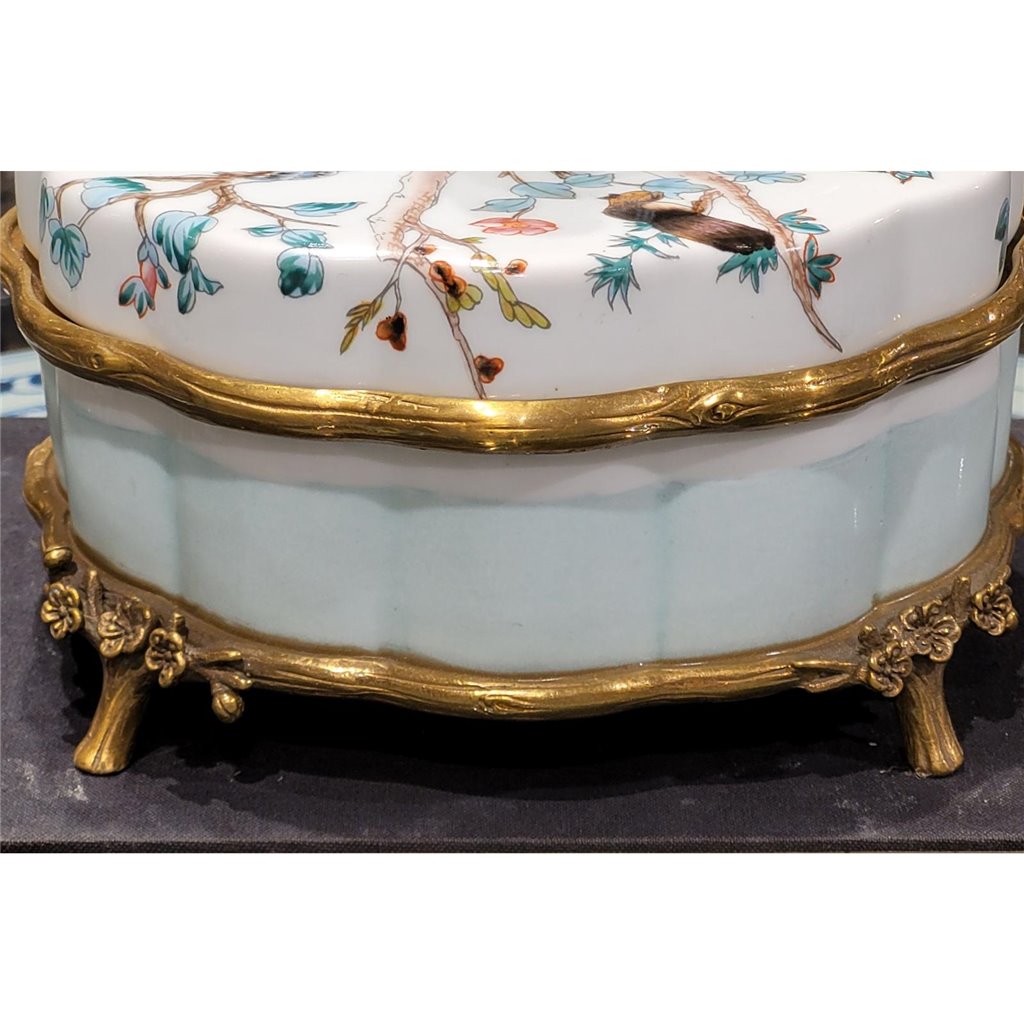 Danny's Fine Porcelain Home Decor Danny's Fine Porcelain Porcelain Box With Bronze Ormolu And Bird Top - Garden Of Life 60411