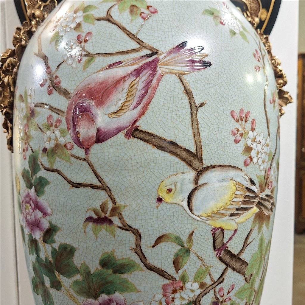 Danny's Fine Porcelain Home Decor Danny's Fine Porcelain Porcelain Elegant Vase