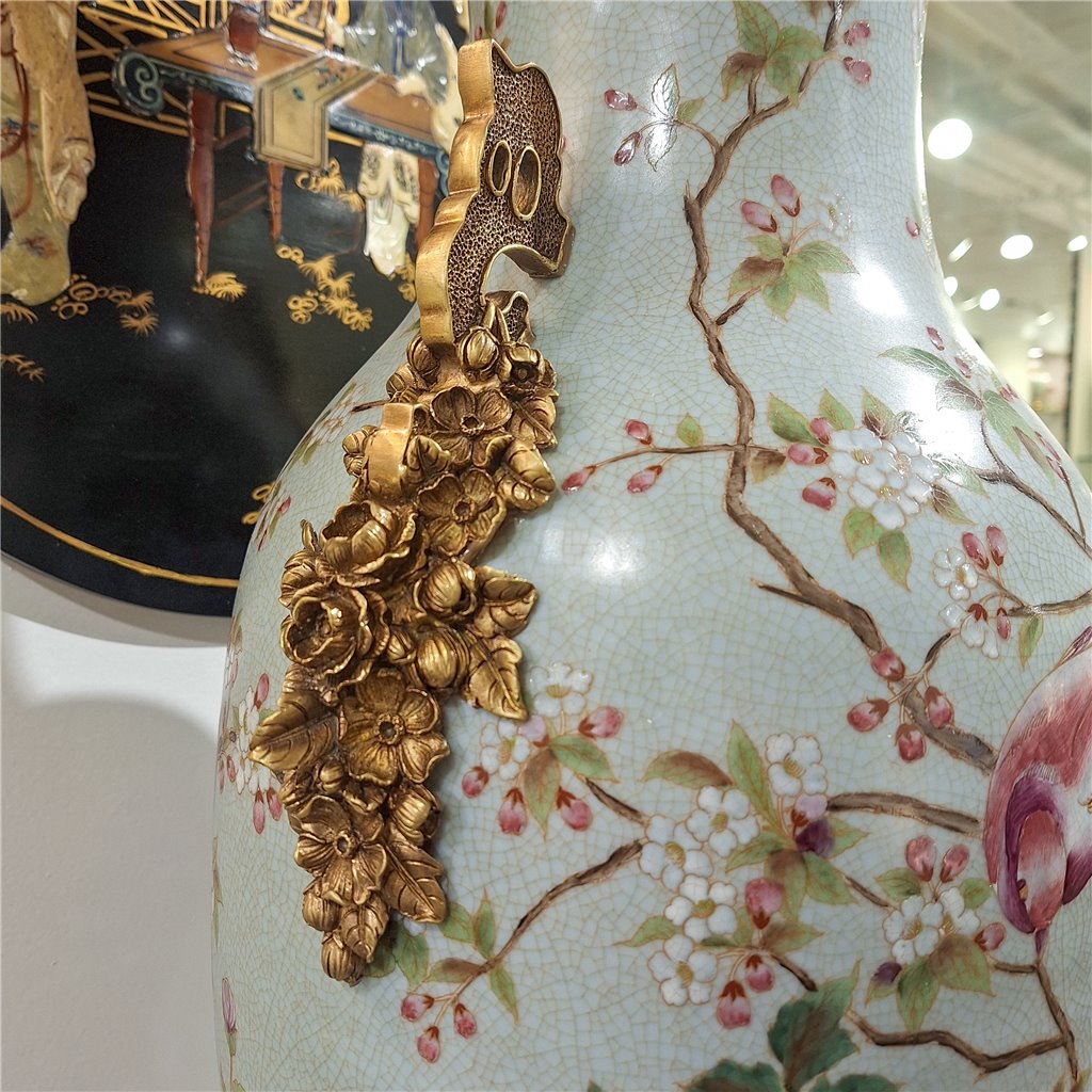 Danny's Fine Porcelain Home Decor Danny's Fine Porcelain Porcelain Elegant Vase