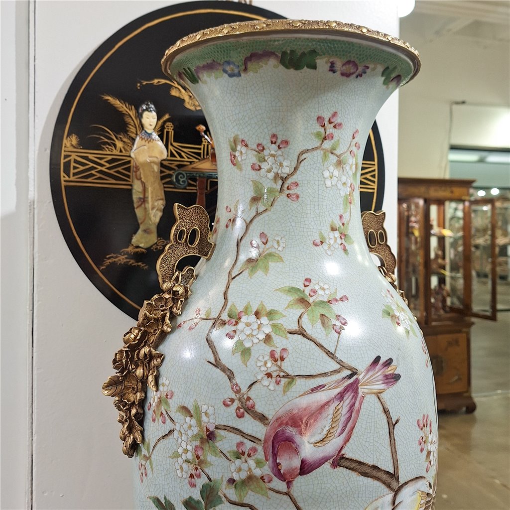 Danny's Fine Porcelain Home Decor Danny's Fine Porcelain Porcelain Elegant Vase