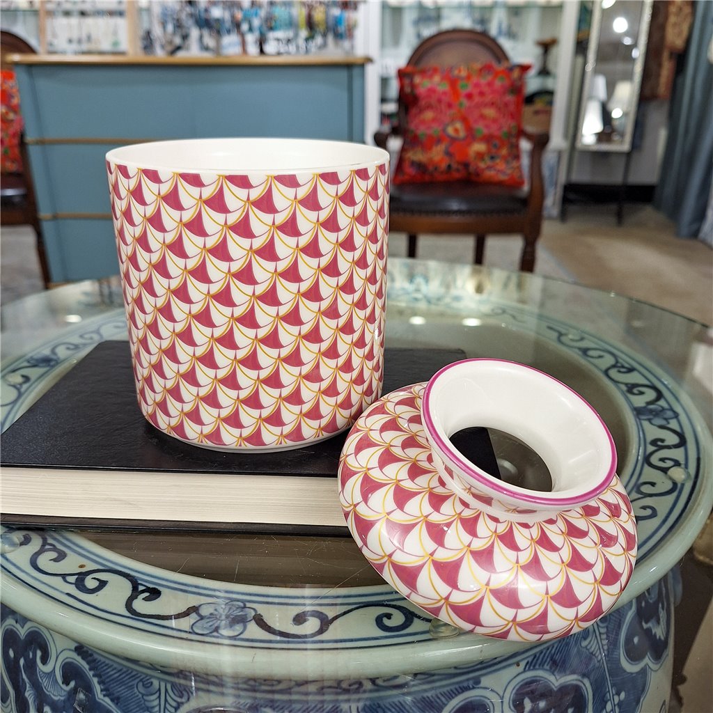 Danny's Fine Porcelain Home Decor Danny's Fine Porcelain Porcelain Round Tissue Box-Pink Fishnet