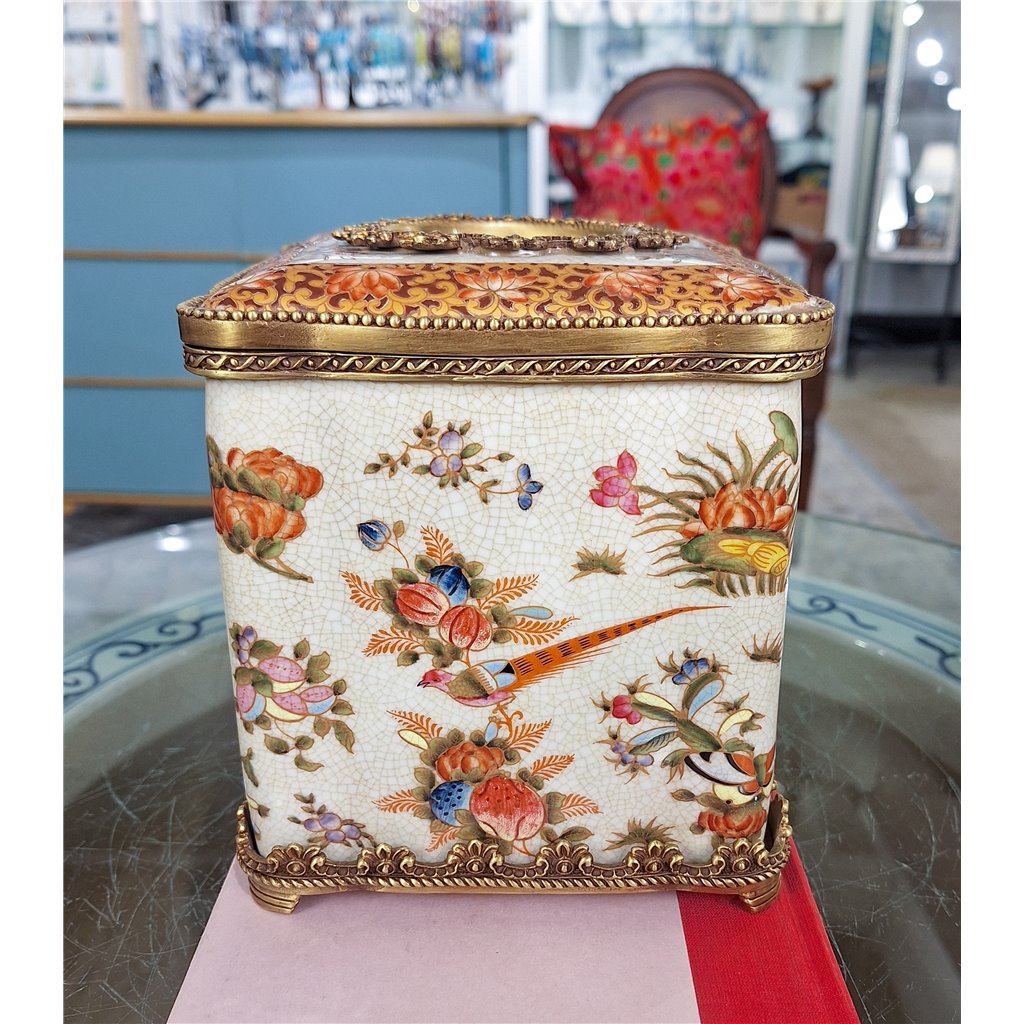 Danny's Fine Porcelain Home Decor Danny's Fine Porcelain Porcelain Square Hinged Tissue Box with Bronze Ormolu - Regency