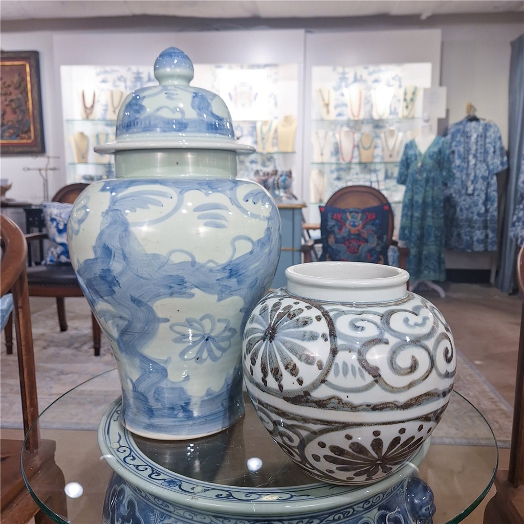 Danny's Fine Porcelain Home Decor Danny's Fine Porcelain Porcelain Temple Jar - Blue And White Mud Stepping Style 51100