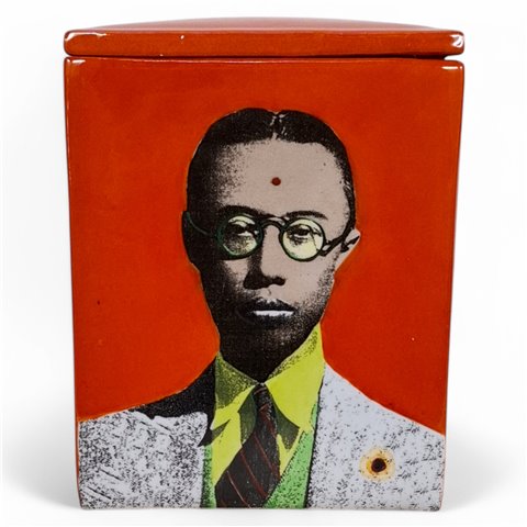 Danny's Fine Porcelain Home Decor Danny's Fine Porcelain portrait Pop Covered Boxdecorative Covered Box Featuring - CLOSEOUT SAMPLE SALE