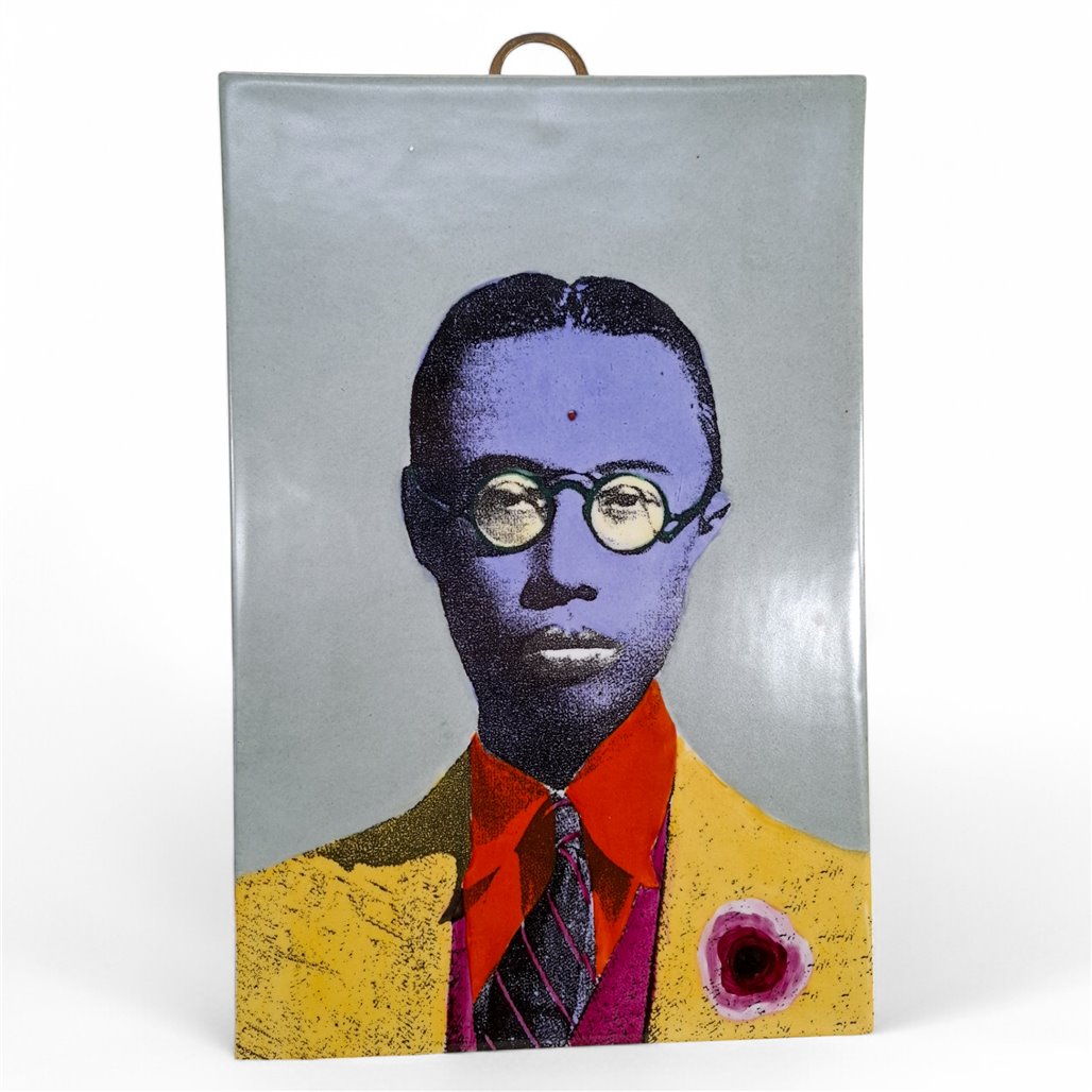 Danny's Fine Porcelain Home Decor Danny's Fine Porcelain portrait Pop Wall Plaquedecorative Wall Plaque Featuring Contemporary Portrait - CLOSEOUT SAMPLE SALE