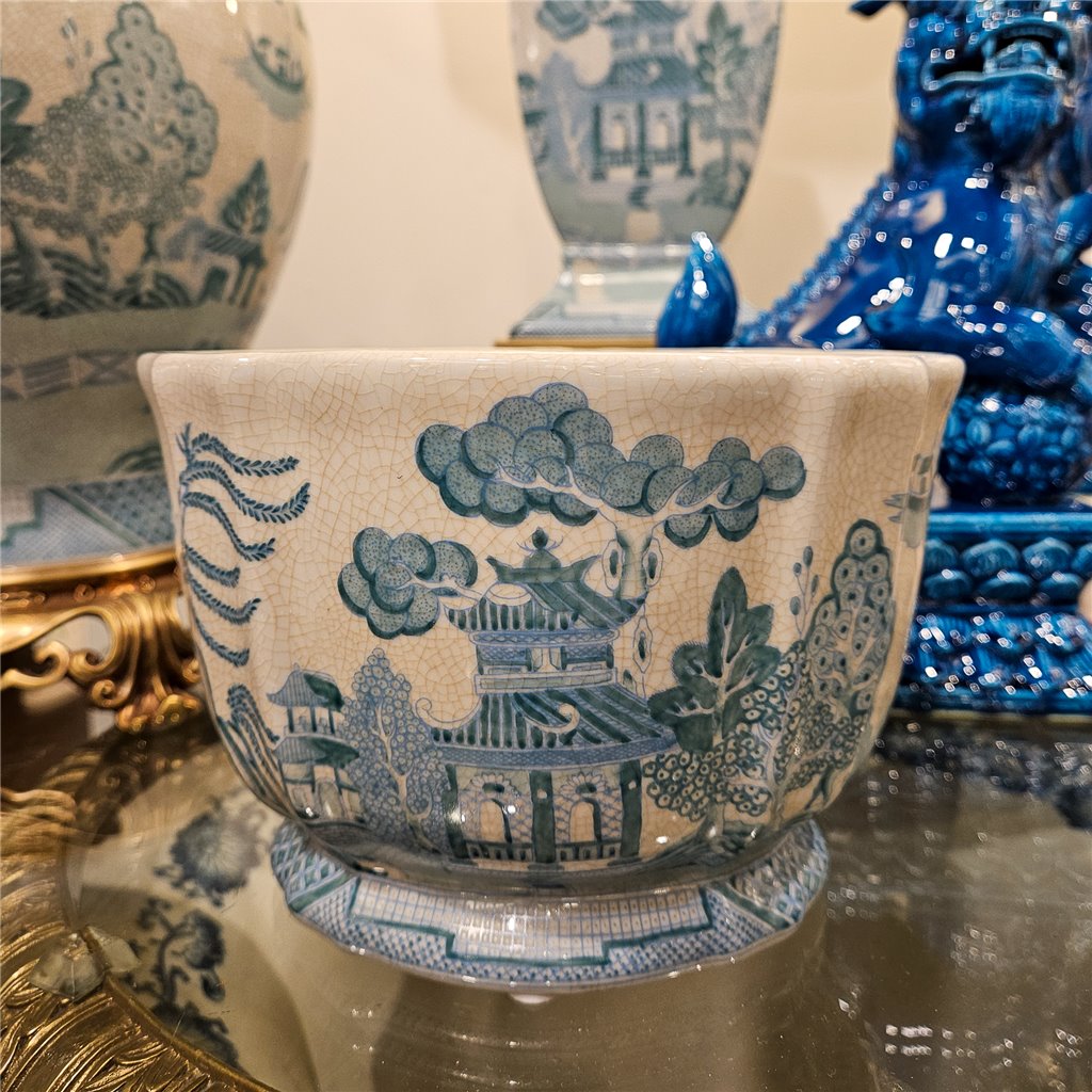 Danny's Fine Porcelain Home Decor Danny's Fine Porcelain Turquoise and White Willow Pattern Round Scallop Planter