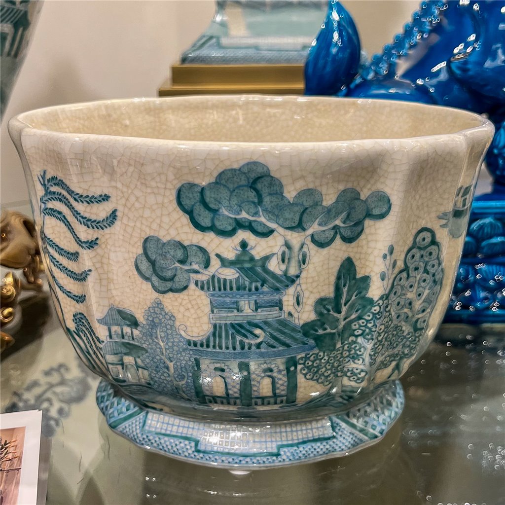 Danny's Fine Porcelain Home Decor Danny's Fine Porcelain Turquoise and White Willow Pattern Round Scallop Planter