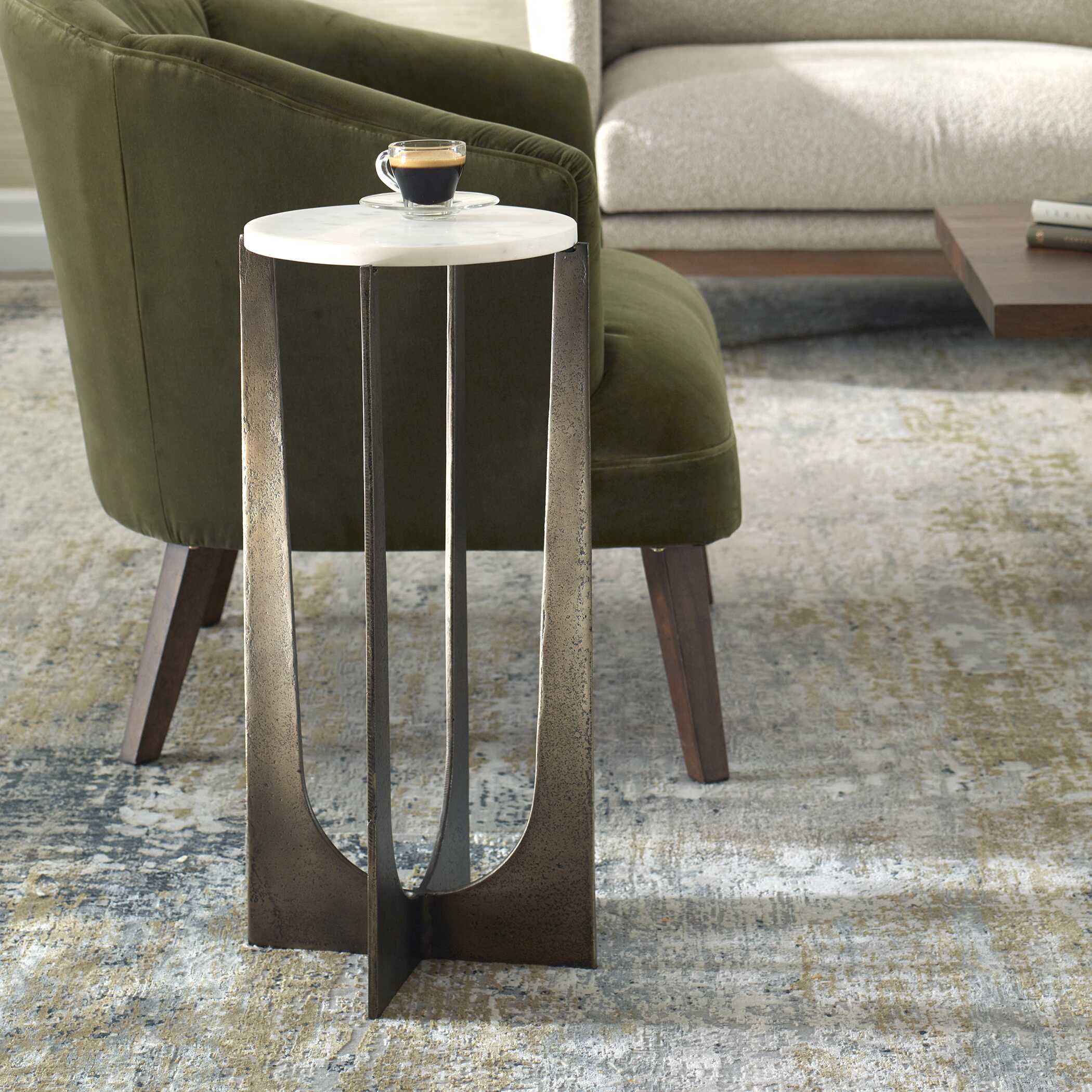 Furnishings Discovery Direct Home Decor Marble and Iron Accent Table