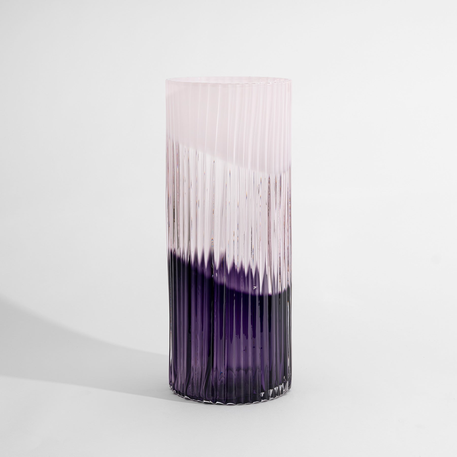 Kosta Boda Art Glass Kosta Boda Plissé Vase Pink Aubergine ED-10