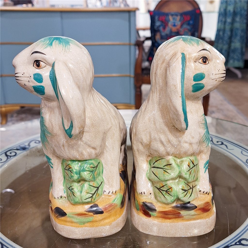 Danny's Fine Porcelain 8" Green Hares-Pair