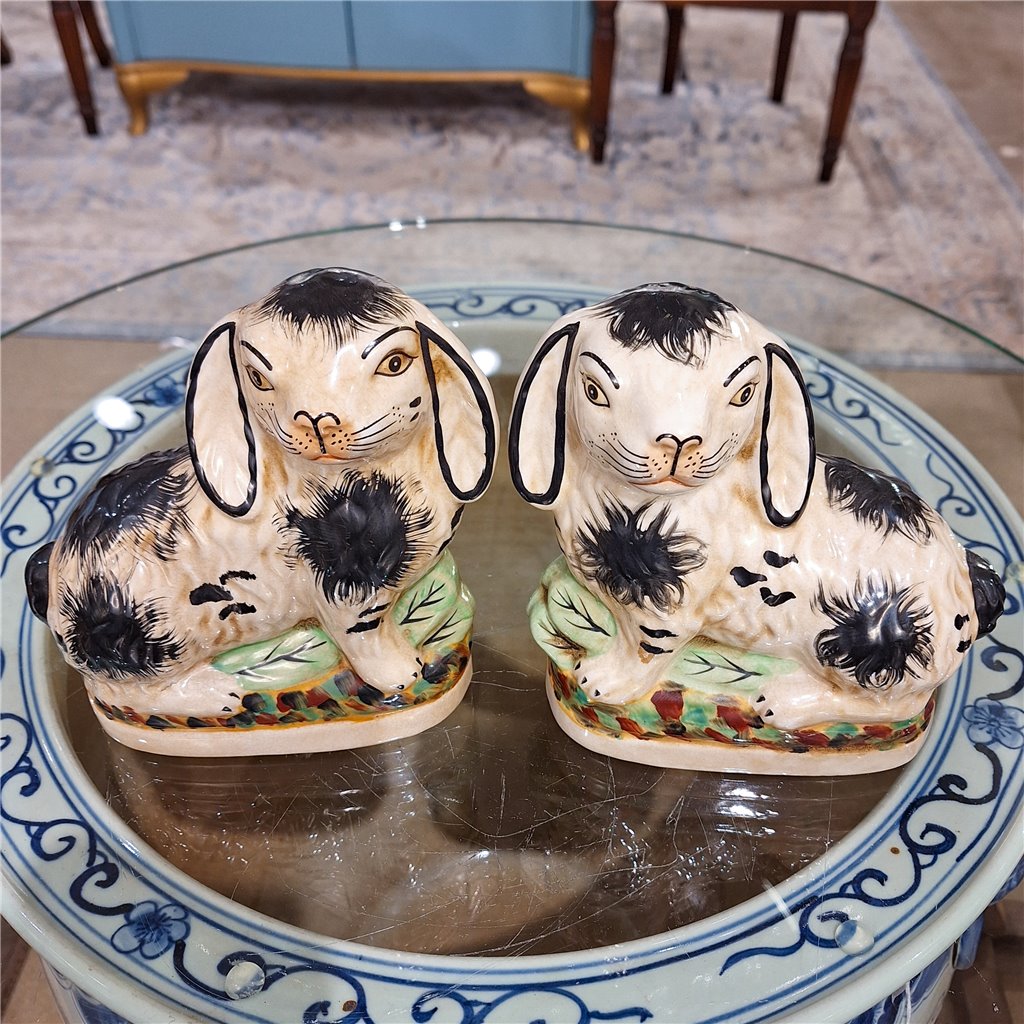 Danny's Fine Porcelain Small Staffordshire Bunny Hares- Black - Pair