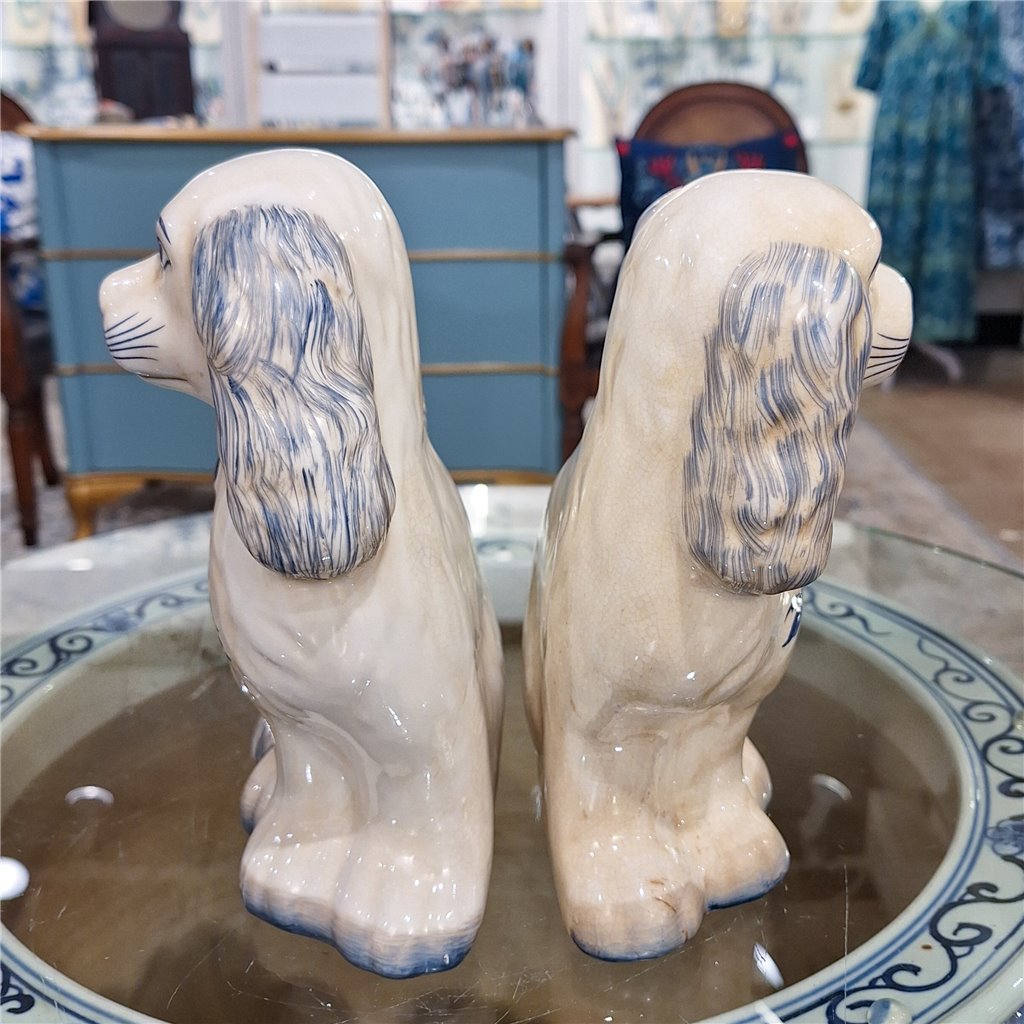 Danny's Fine Porcelain Blue & White Porcelain Decorative Accent