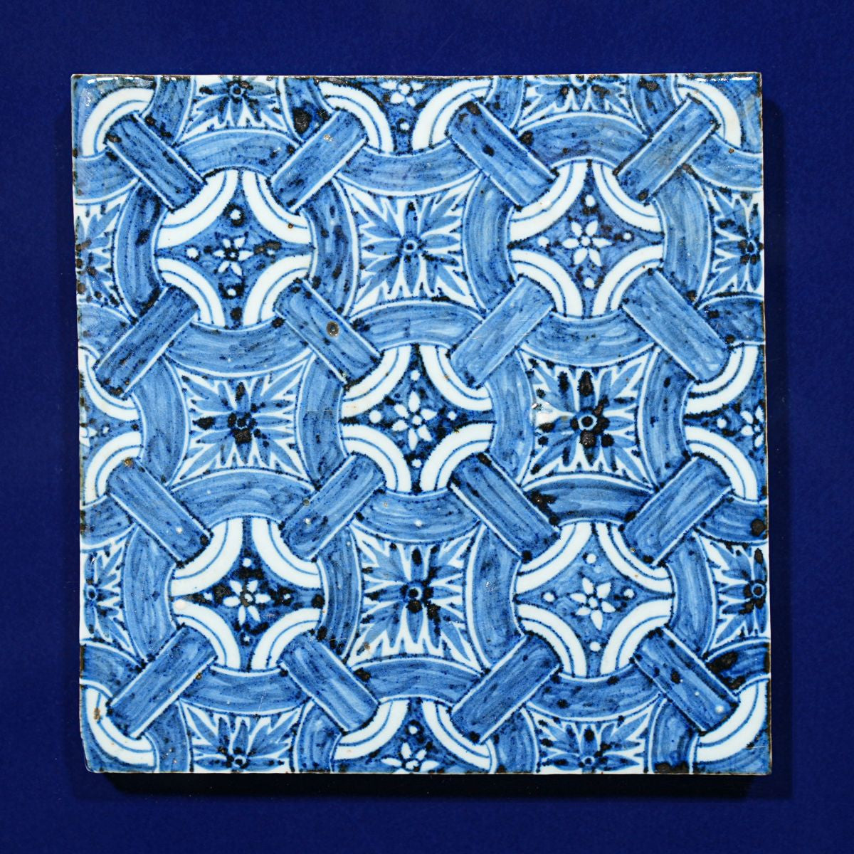 Legend of Asia Home Decor Handpainted Antique Reproduction Porcelain Tile Blue & White Lucky Knots - Acrylic Shadow Box /S06