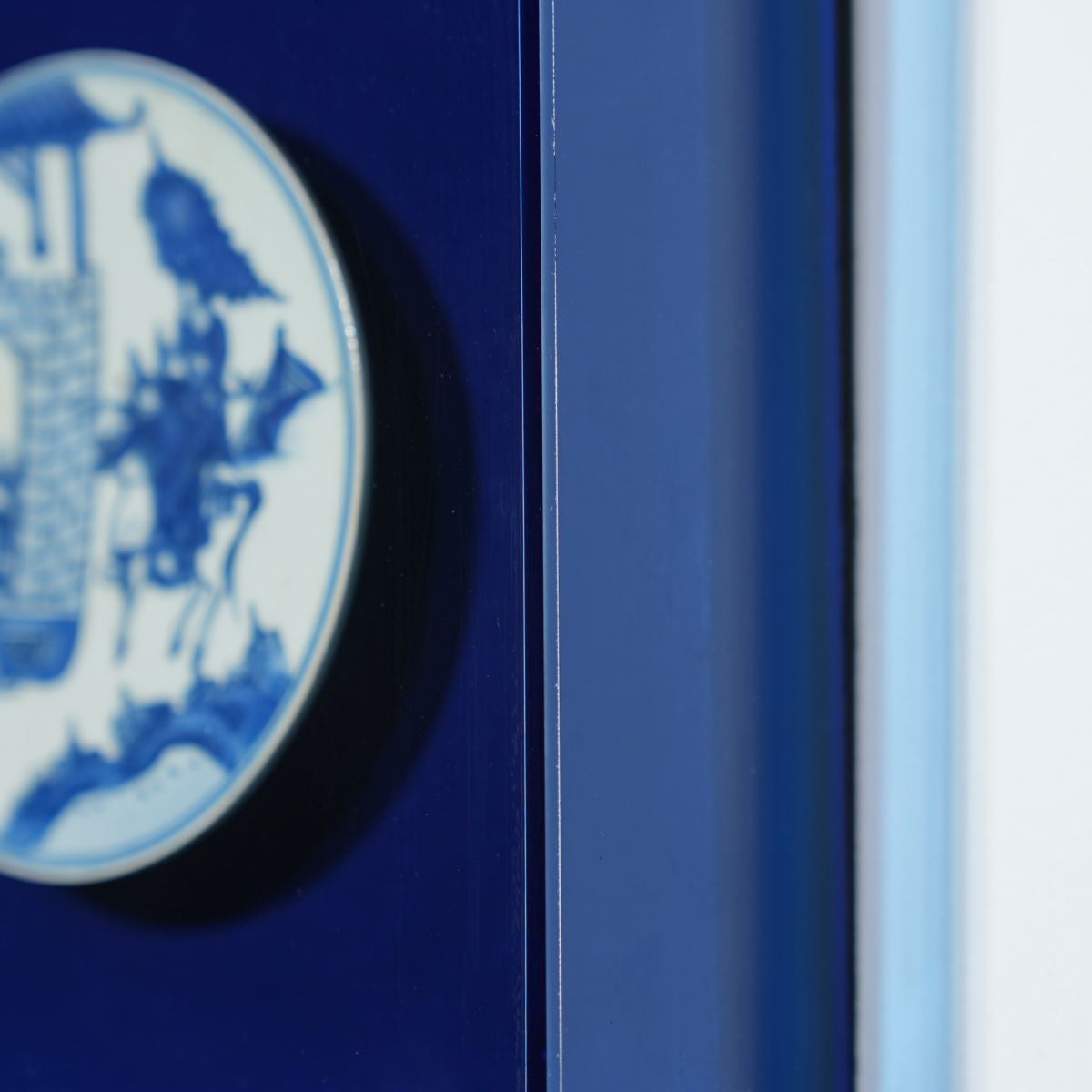 Legend of Asia Home Decor Handpainted Blue & White Porcelain Coaster Enemy At Gate - Acrylic Shadow Box /S55