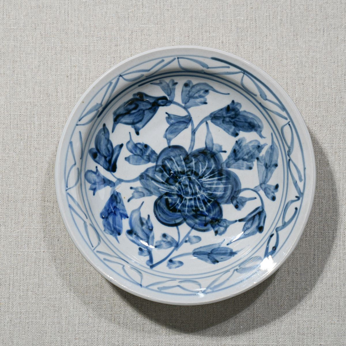 Legend of Asia Home Decor Handpainted Blue & White Porcelain Flower Plates Set of 3 - Acrylic Shadow Box /S09