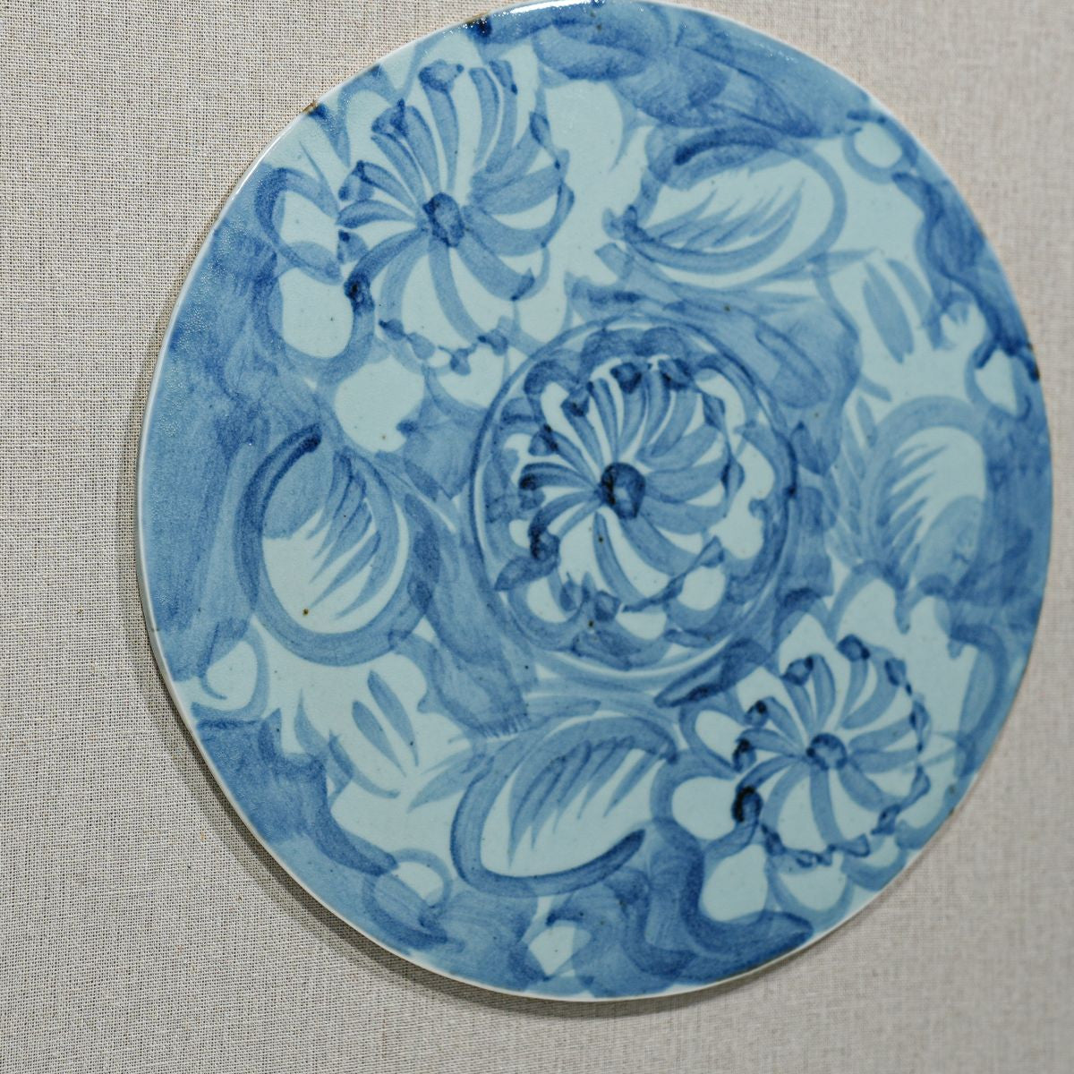Legend of Asia Home Decor Handpainted Blue & White Porcelain Tile Silla Flower Round - Acrylic Shadow Box /S09