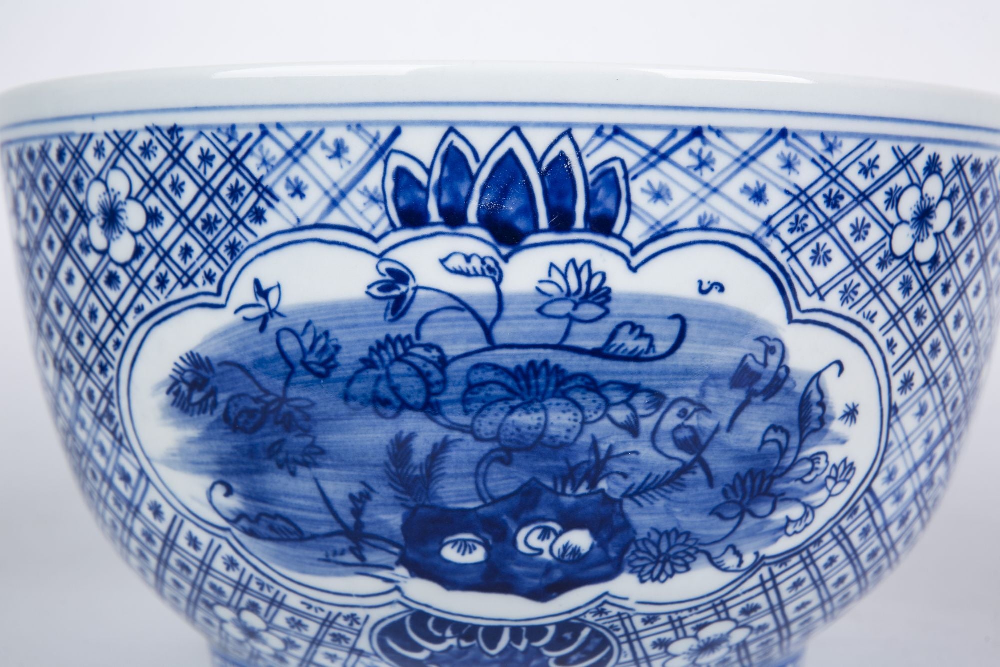 Legend of Asia Home Decor Legend of Asia Blue And White Medallion Flower Bird Bowl