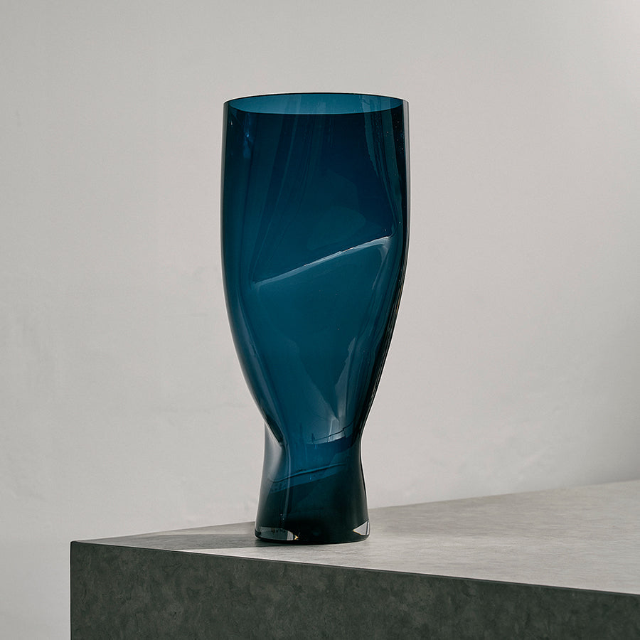 Orrefors Giftware Orrefors Squeeze Vase Midnight Blue XL