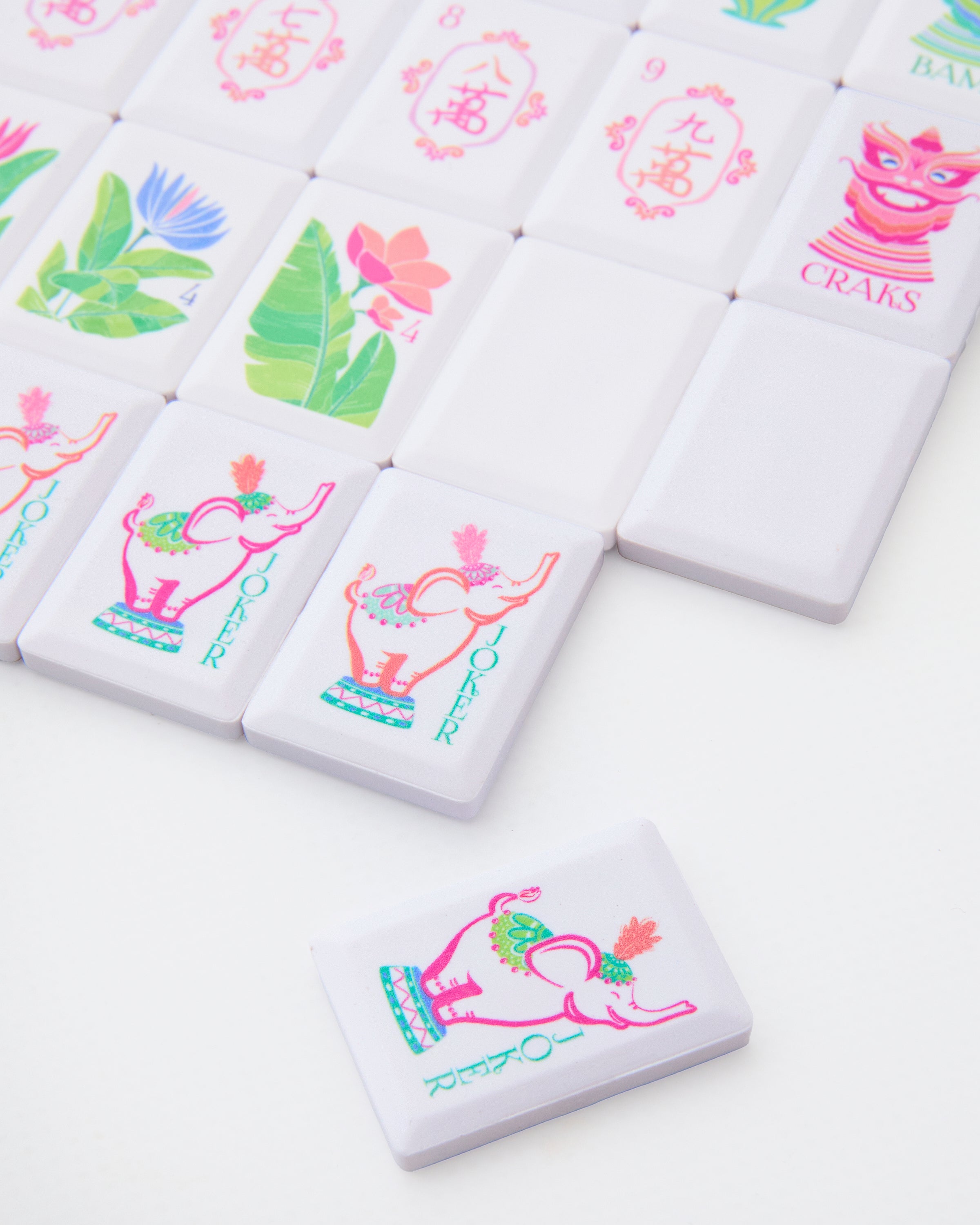 Oh My Mahjong Poppy Debutante Tile Set