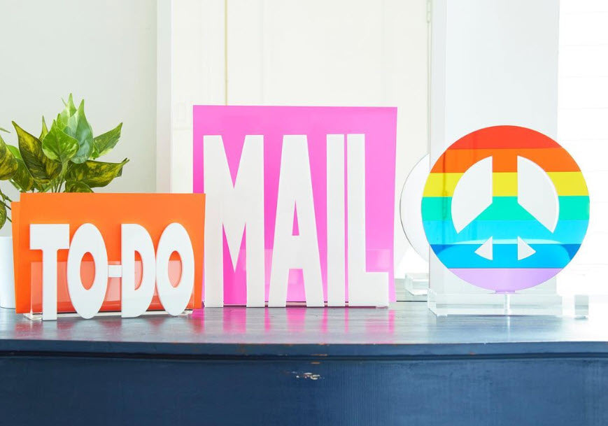 Tara Wilson Designs Giftware Mail Holder - White