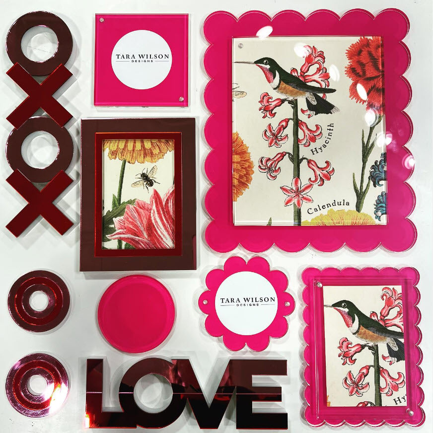 Tara Wilson Designs Giftware Scallop Frame 5x7 / 4x6  - Pink