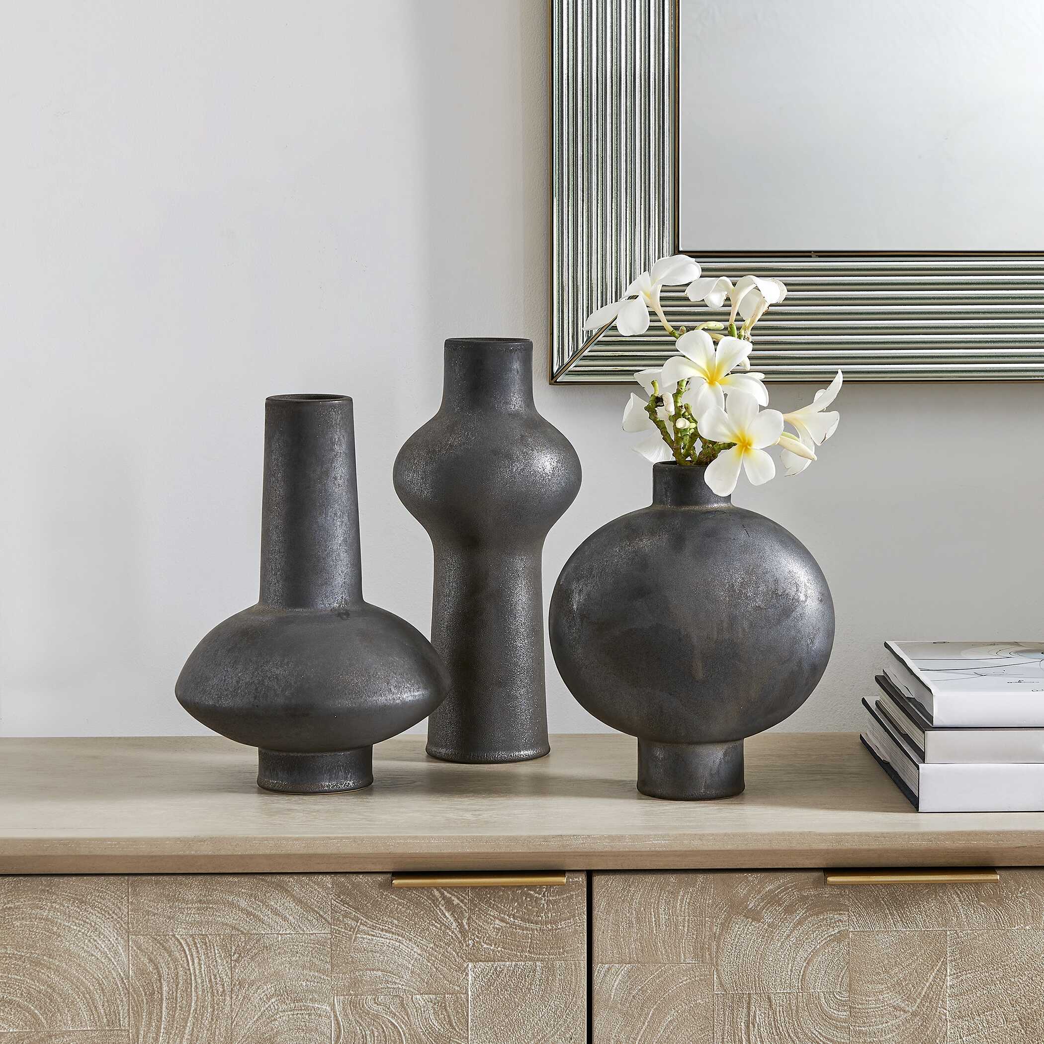 Uttermost Uttermost Charcoal Bloom Indoor-Outdoor Vases Set/3