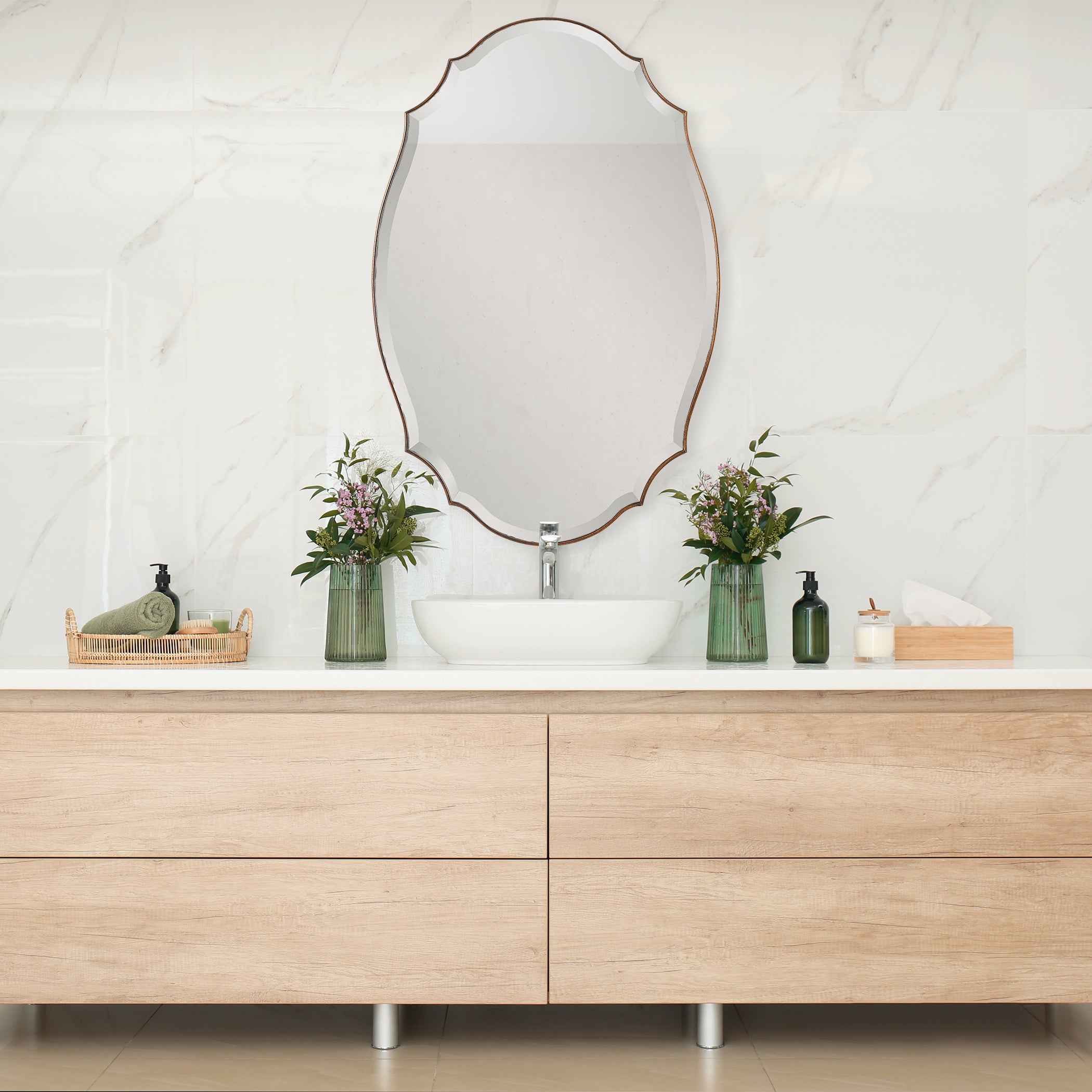 Cleo Mirror
