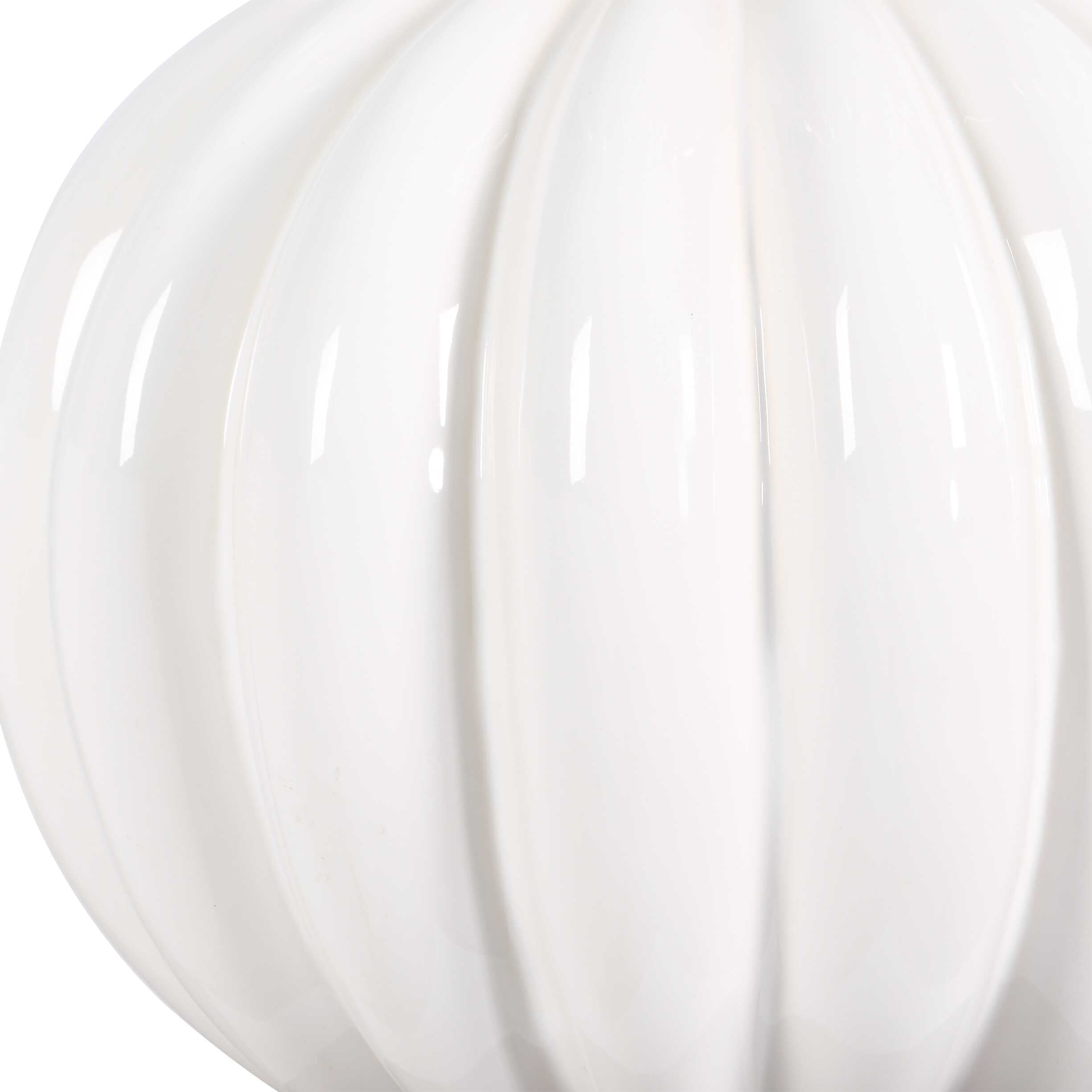 Uttermost Uttermost Irena White Sphere Table Lamp