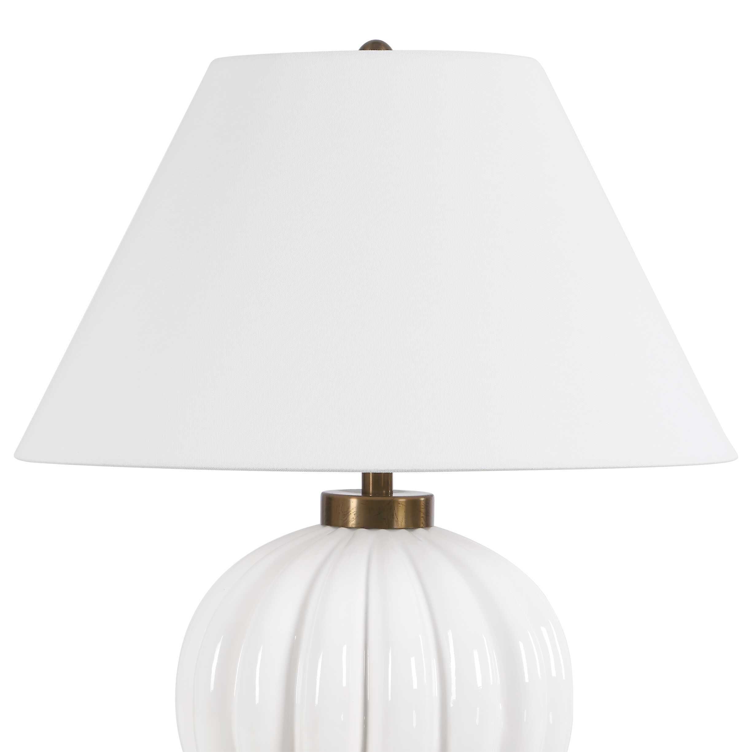 Uttermost Uttermost Irena White Sphere Table Lamp