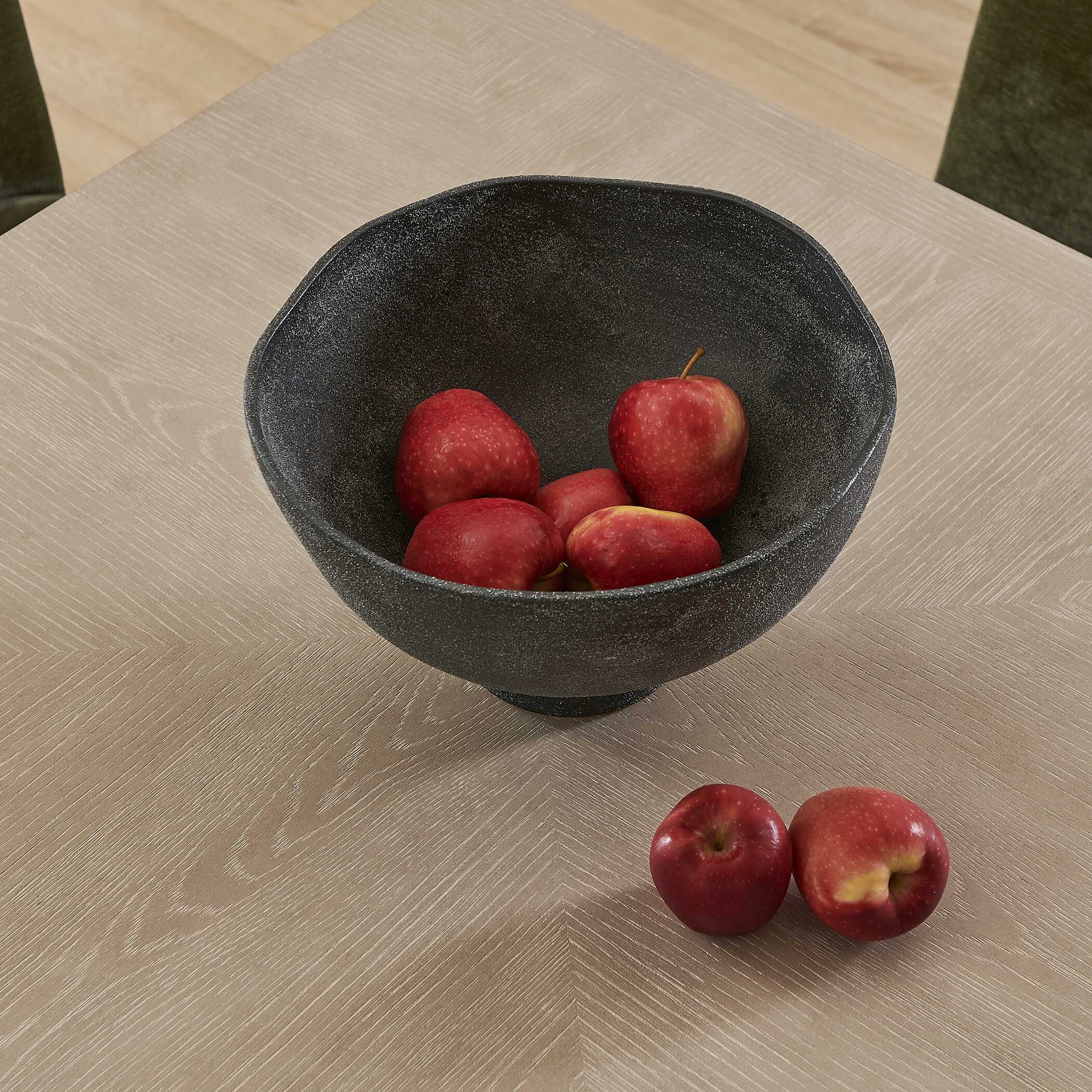 Uttermost Uttermost Komorebi Indoor-Outdoor Black Bowl