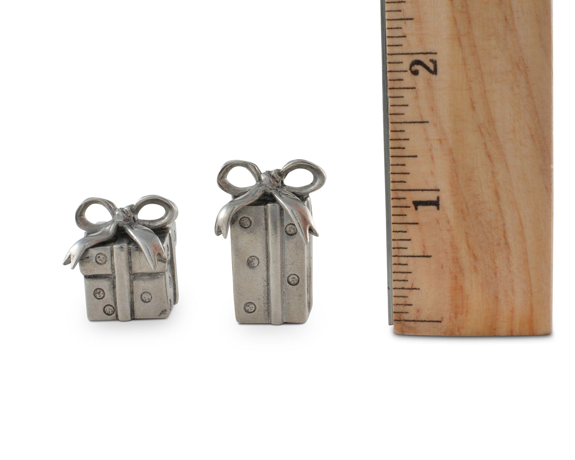 Vagabond House Serveware Vagabond House Christmas Package Placecard Holder Pair