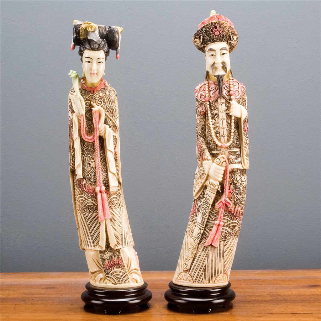 Danny's Fine Porcelain King & Queen Figurines