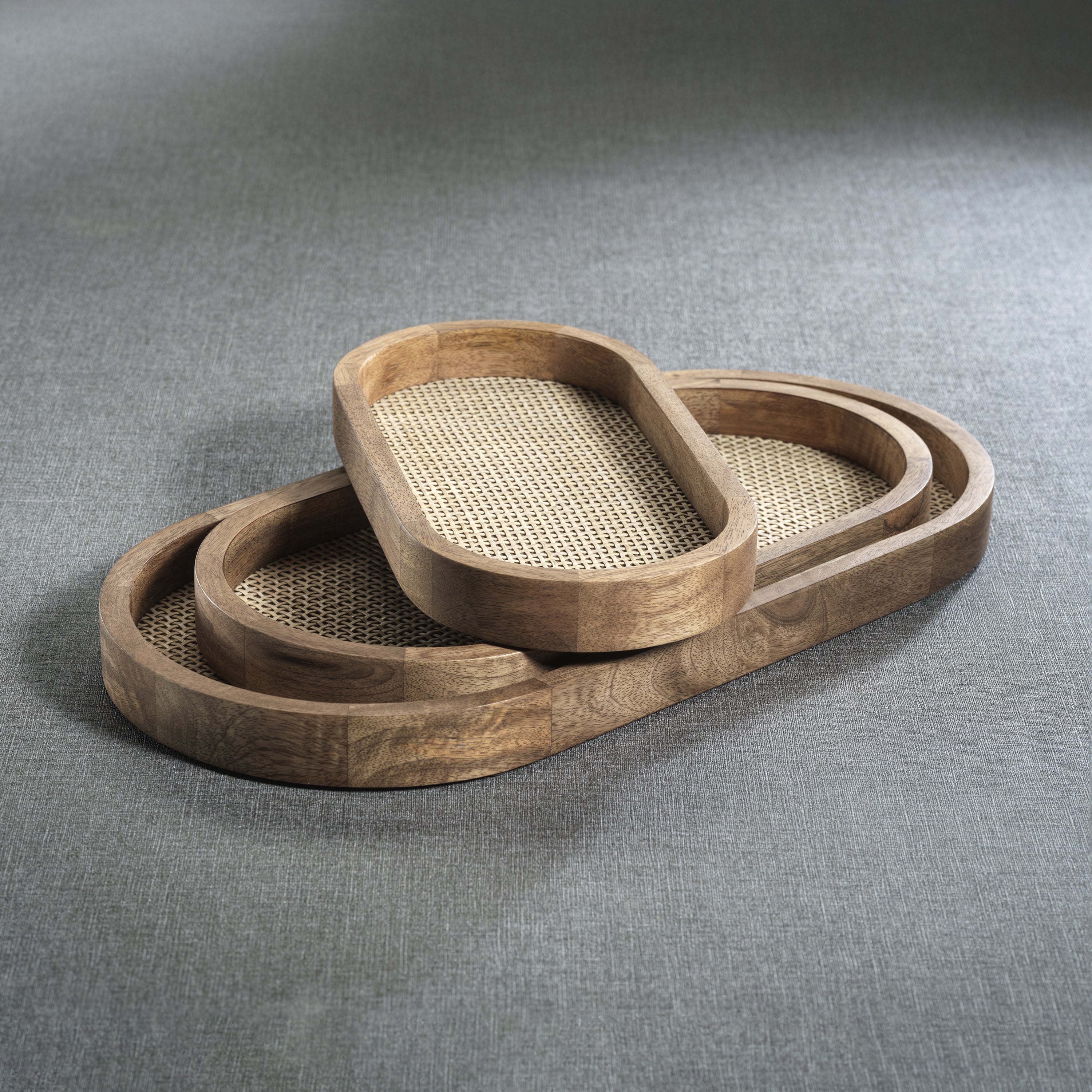 Zodax Serveware Mango Wood with Rattan Inlay Oval Tray - Large
