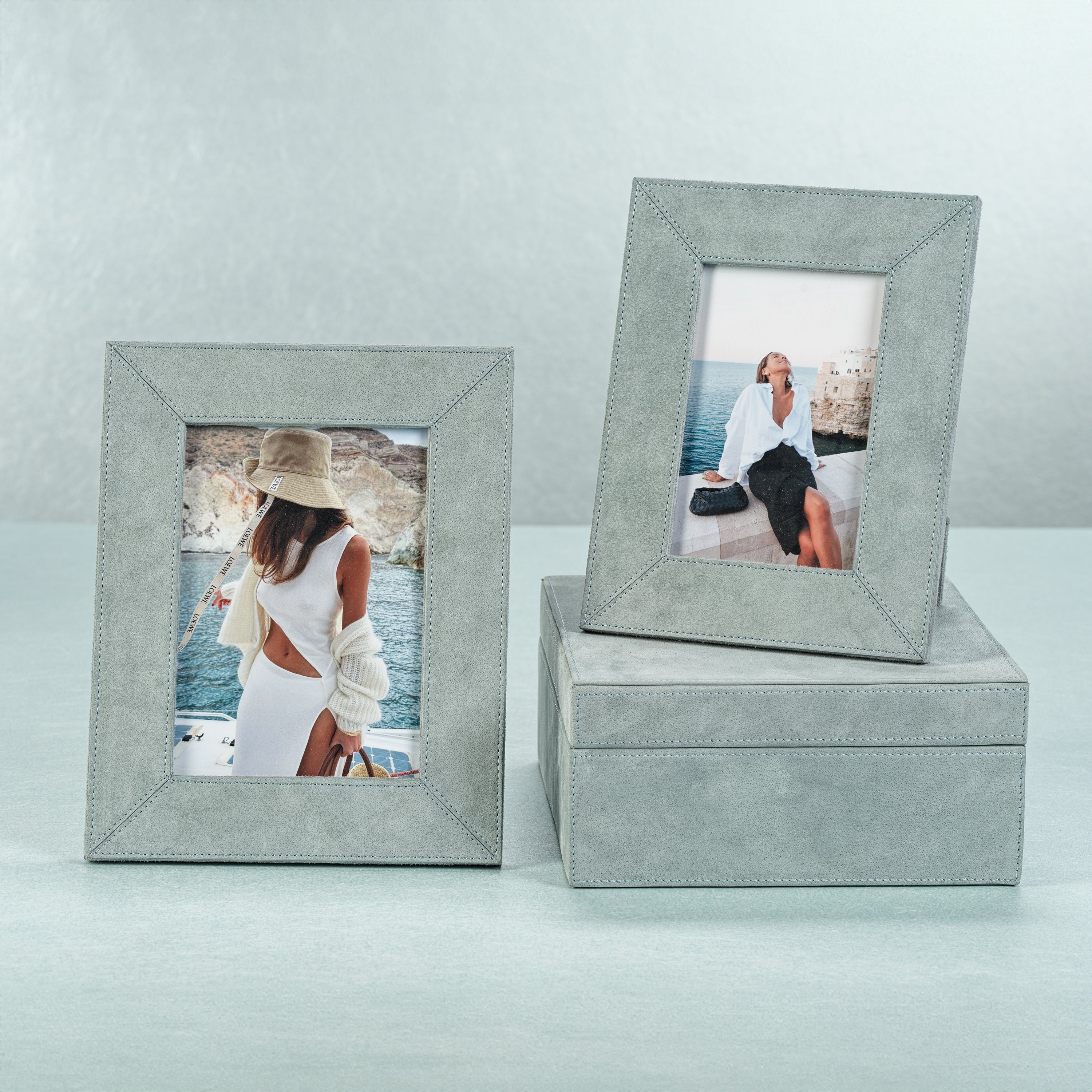 Zodax Picture Frames Suede Lux Photo Frame - Côte d'Azur Blue - 5" x 7"