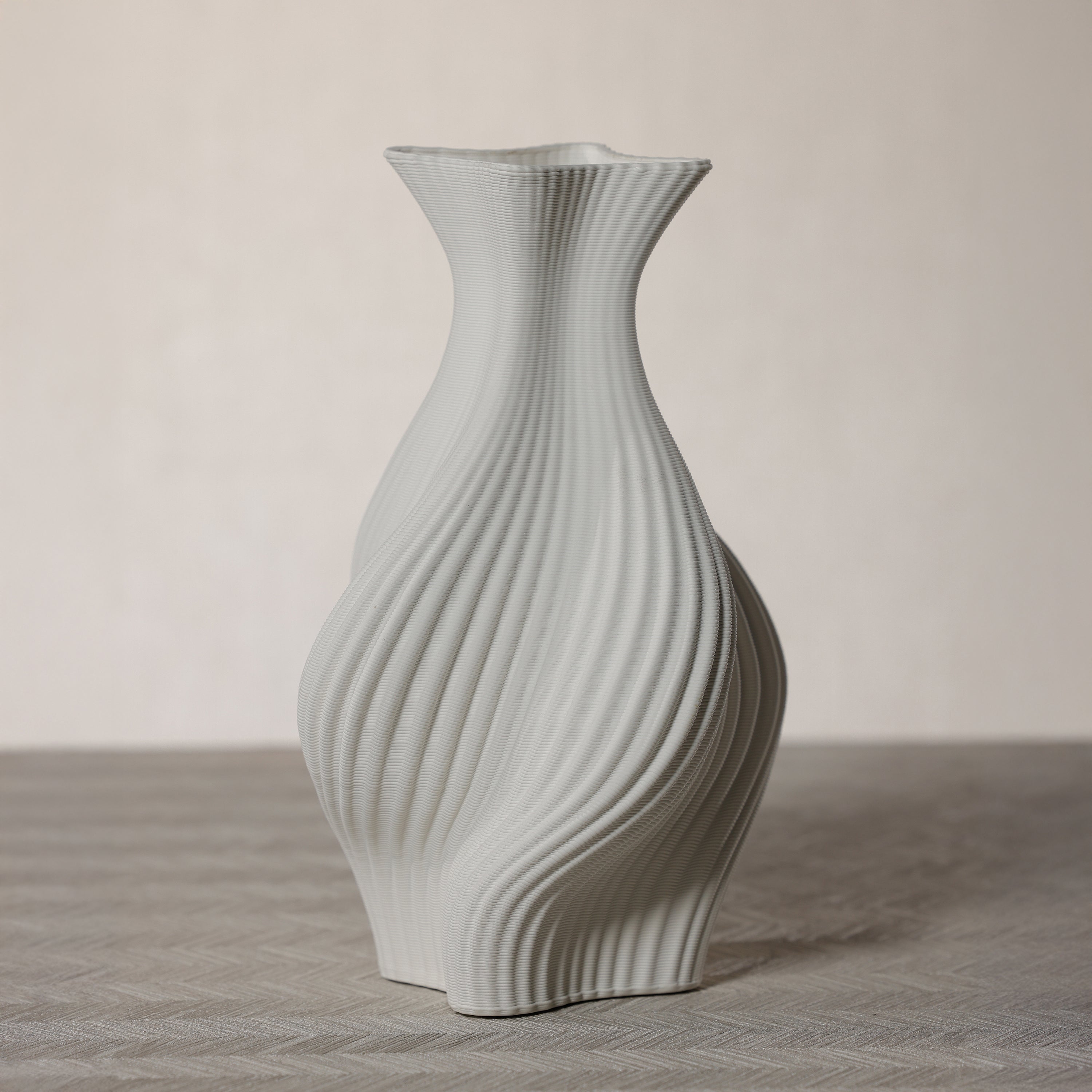 Zodax Giftware Swirling 3D Printed Ceramic Vase
