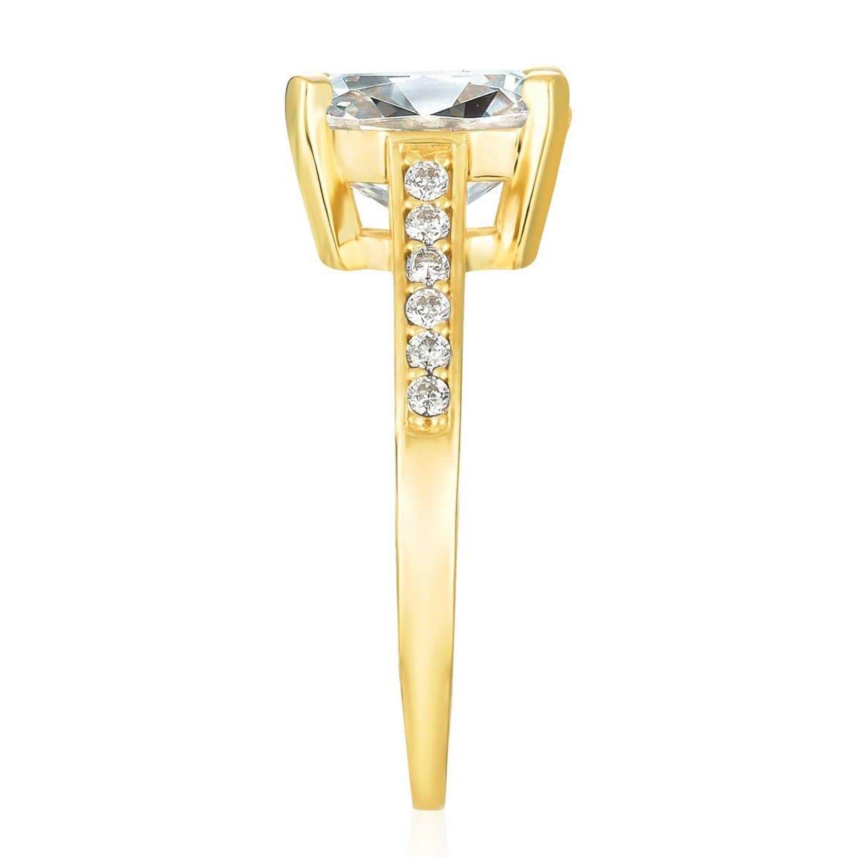 Crislu Jewelry CRISLU Radiant Cushion Cut Ring finished in 18KT Gold - Size 8