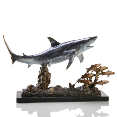 SPI Home Home Shark with Prey