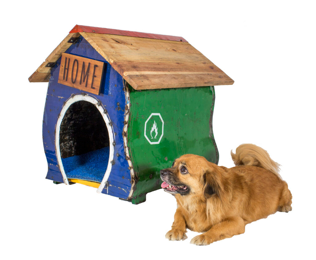 https://shoptheaddison.com/cdn/shop/products/think-outside-barnyard-dog-kennel-29205682094131.jpg?v=1658006713